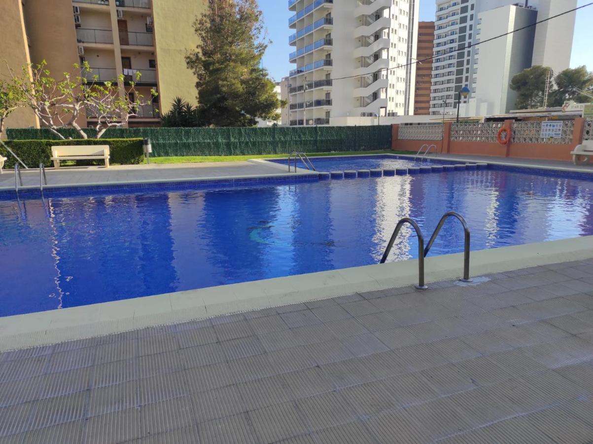 Estudio Reformado Y Centrico Con Piscina Y Wifi Acepta Mascotas Benidorm Ngoại thất bức ảnh