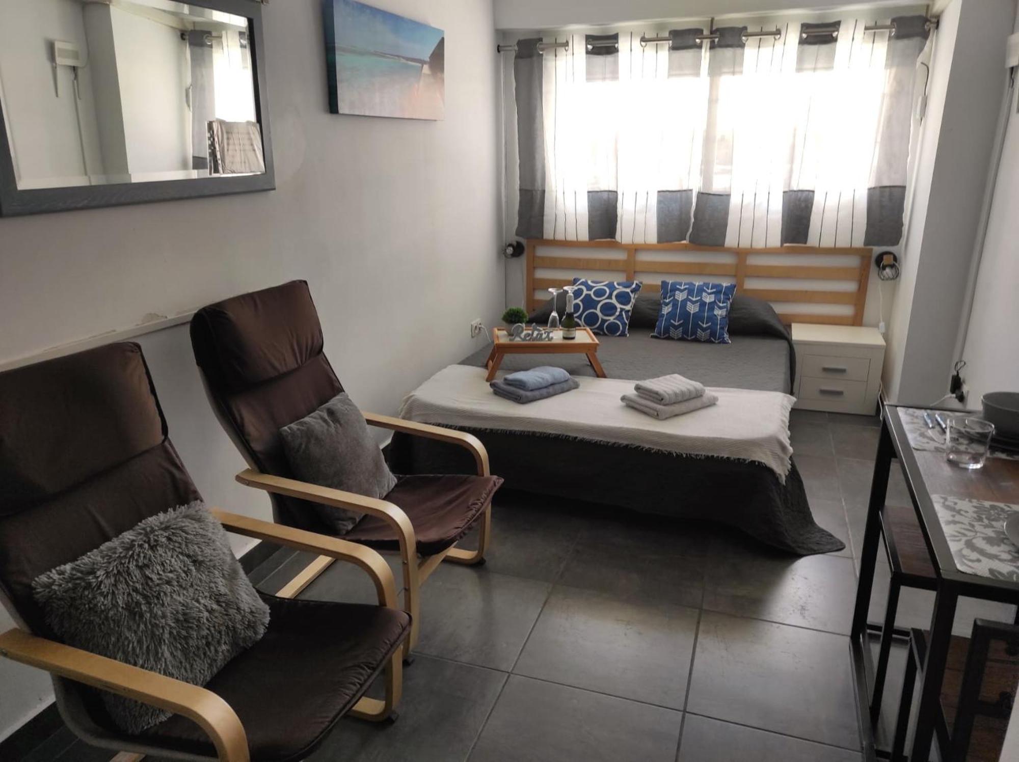 Estudio Reformado Y Centrico Con Piscina Y Wifi Acepta Mascotas Benidorm Ngoại thất bức ảnh